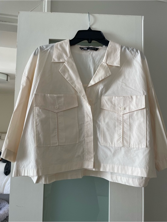 Zara Tops - Light Cream Utility Pocket Top